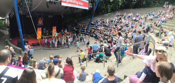 Pelemele erobern sich die Kieler Kinder- und Erwachsenenherzen auf der Kieler Krusenkoppel