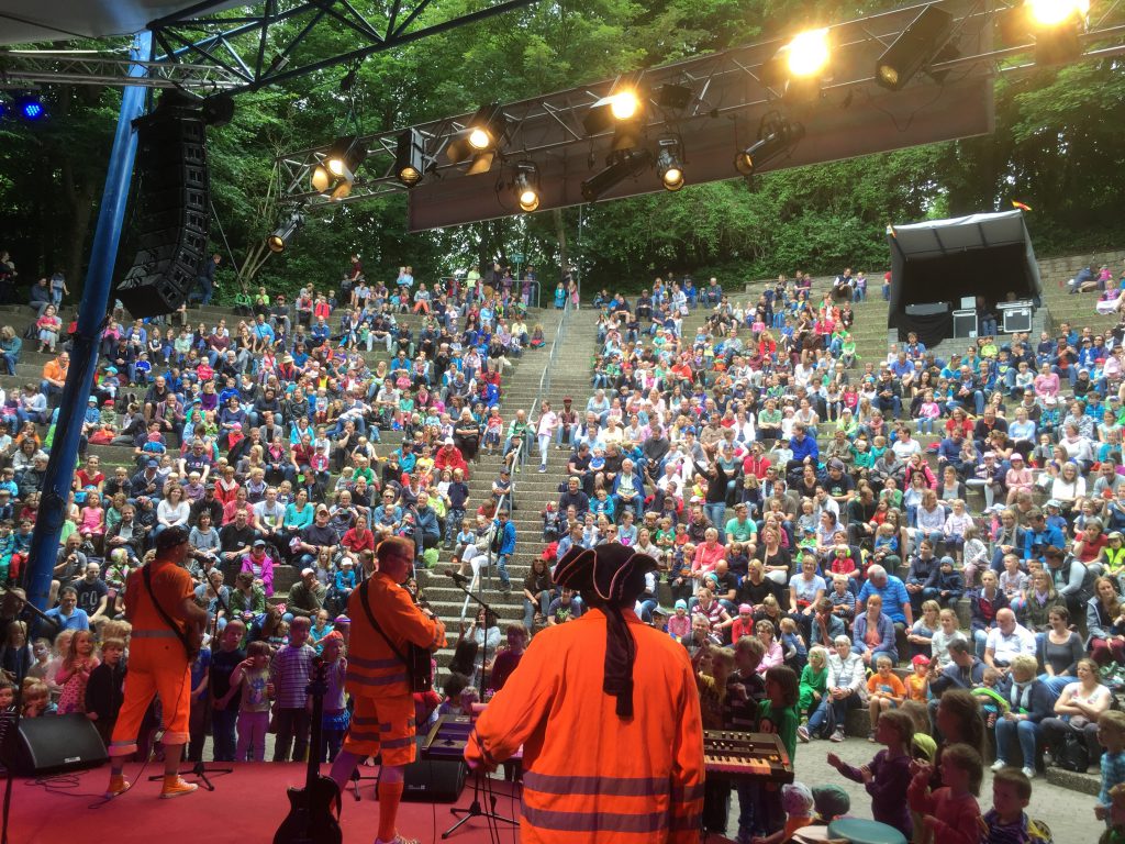 Matthias und die Zappelbande eröffnen die Kieler Kinderliederwoche 2016