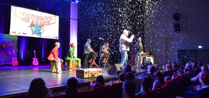 Christian Hüser, Kati & Lars, Klaus Foitzik und Matthias Linssen beim Kindermusikfest der Kulturen in Meppen