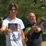 Sven Kreinberg und Sebastian Dold von KrAWAllo präsentieren ihre neue CD "Mitten in Deutschland"